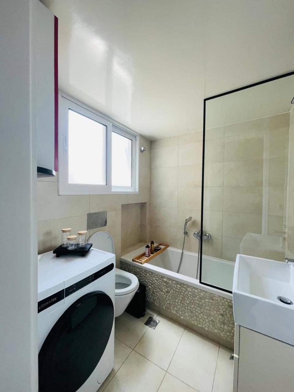 Overview Boutique Apartment Athén Kültér fotó